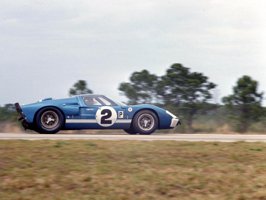  Ford GT40 (Mk II) 1965 года  (фото 61 из 118)